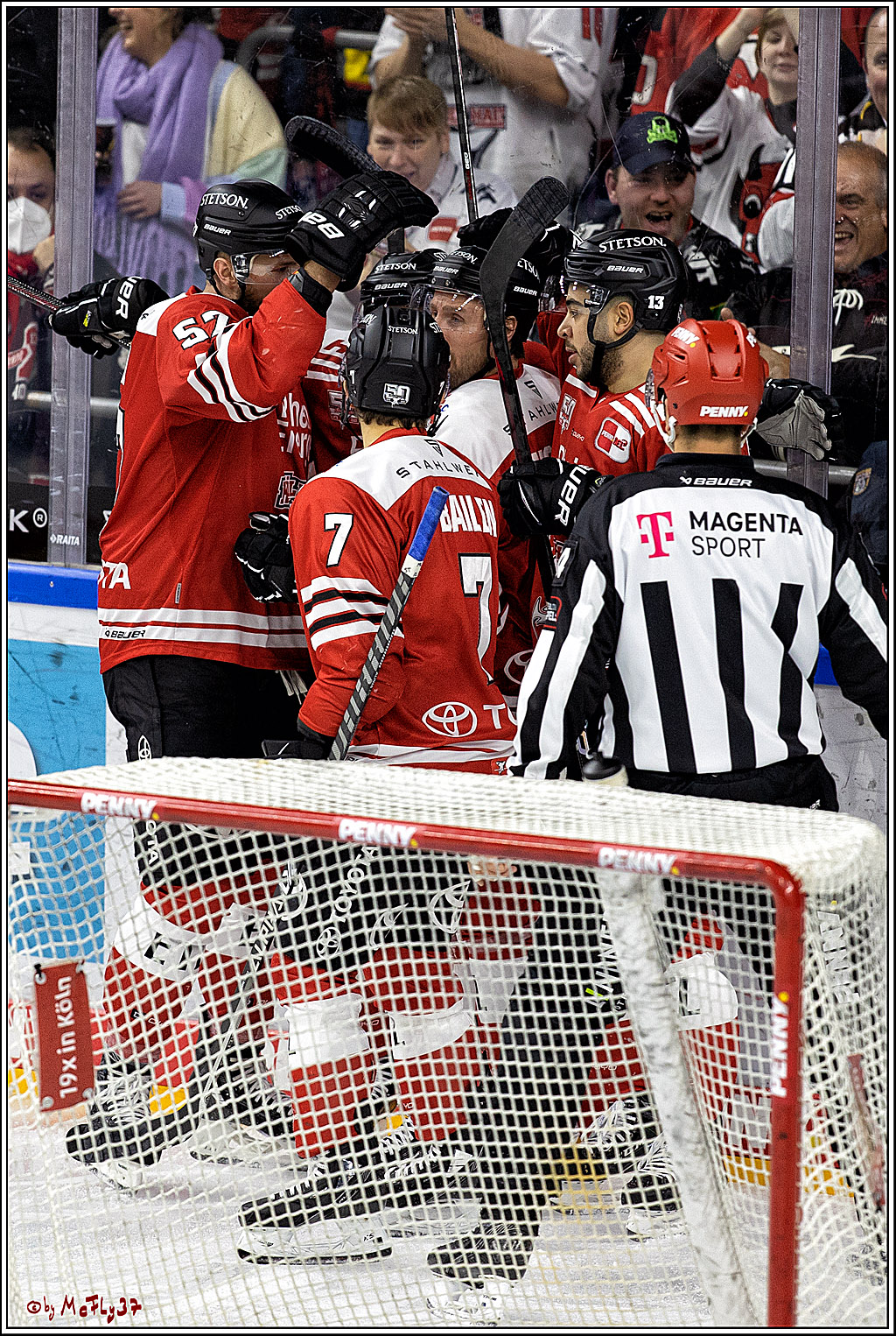 PENNY DEL;  Kölner Haie - Löwen Frankfurt; Köln, 01.12.2022